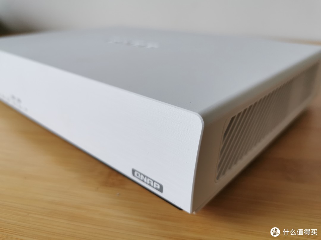 双万兆网口的异地组网神器：威联通QHora-301W WiFi 6路由器使用体验