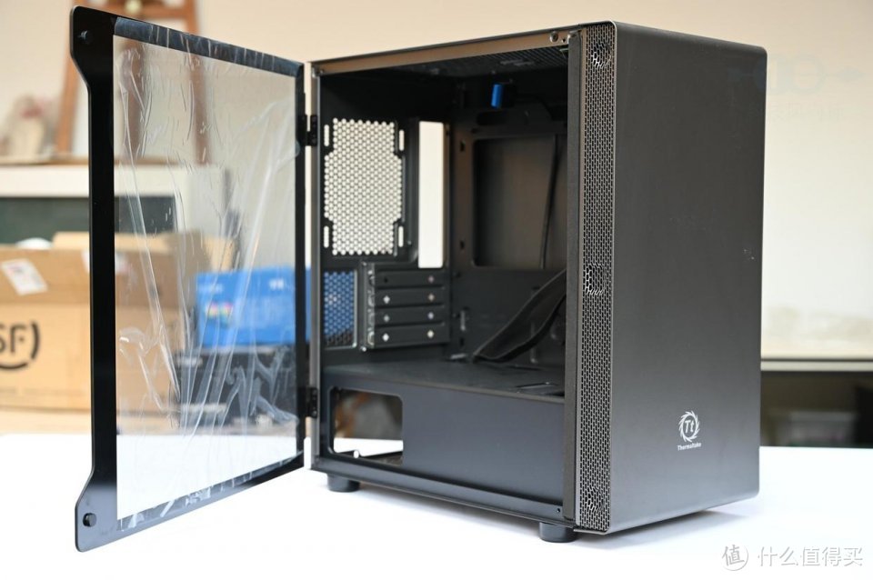 让DIY玩家发挥更自由,Tt启航者A1机箱体验