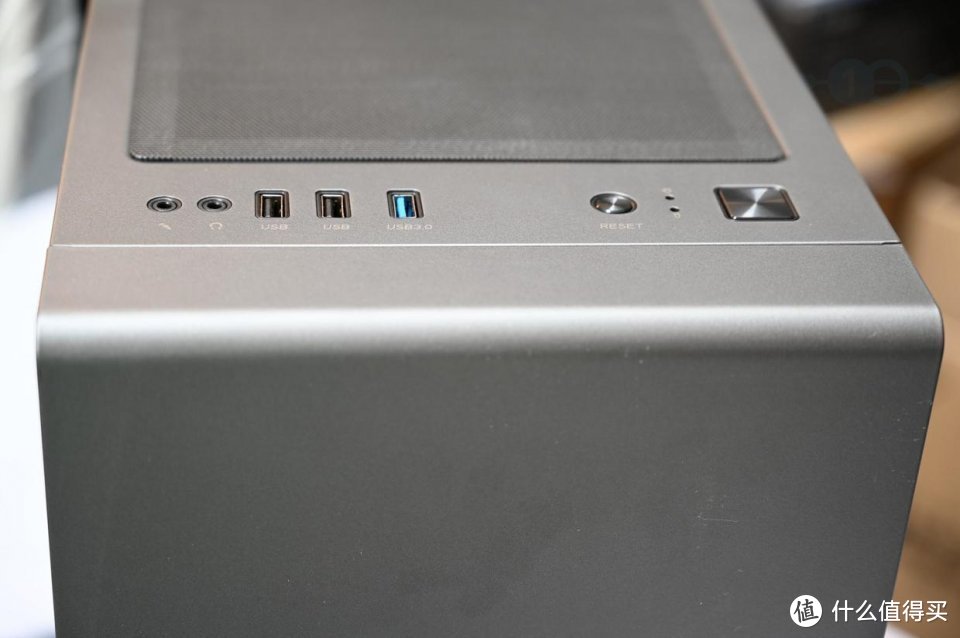 让DIY玩家发挥更自由,Tt启航者A1机箱体验