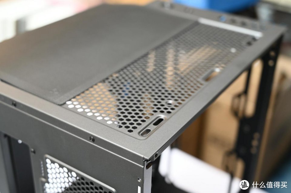 让DIY玩家发挥更自由,Tt启航者A1机箱体验