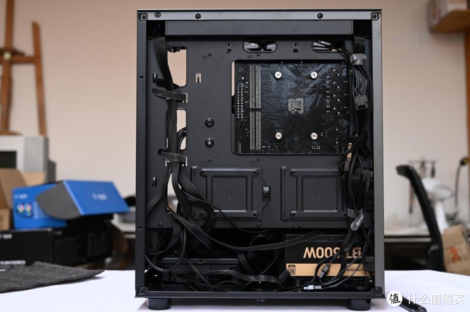 让DIY玩家发挥更自由,Tt启航者A1机箱体验