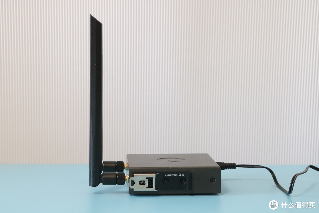 家用路由器的价格享受工业路由器的服务,蒲公英R300A路由器体验