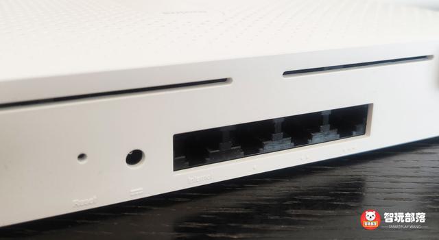 路由器1000m接口在那里