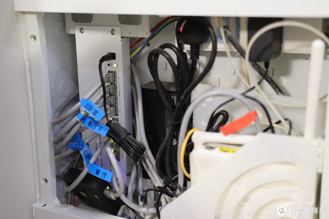 AC 小玲玲完全有能力将它放入低功率电池中。