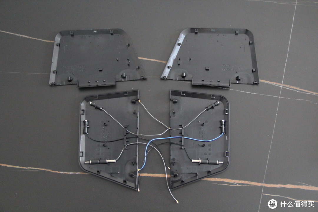 用“有形的翅膀”,让网速飞起来:网件RAX70路由器拆解测评