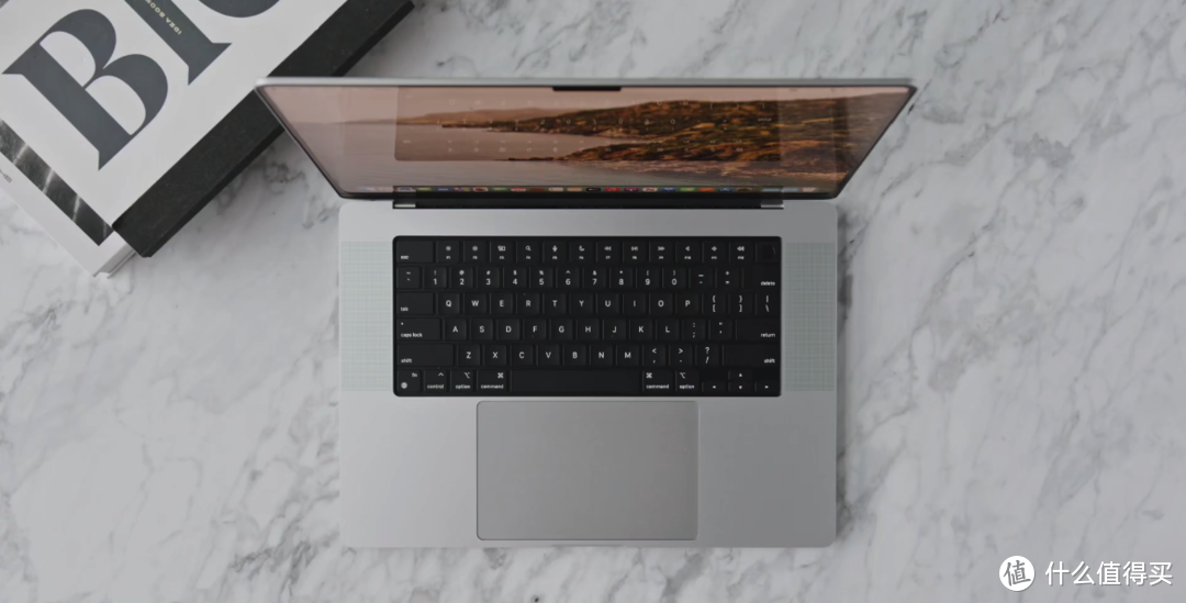 苹果解释 Mac 系列搭载刘海屏原因,三星也效仿苹果研发刘海屏平板电脑