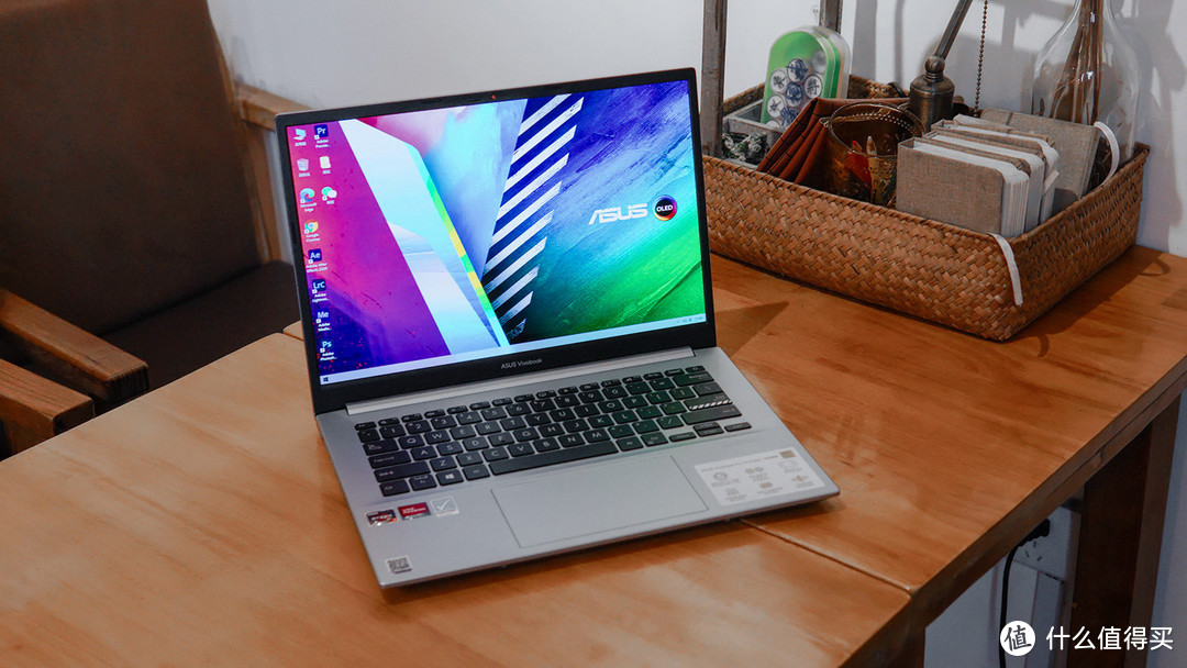 华硕无畏Pro14体验:好屏、好性能