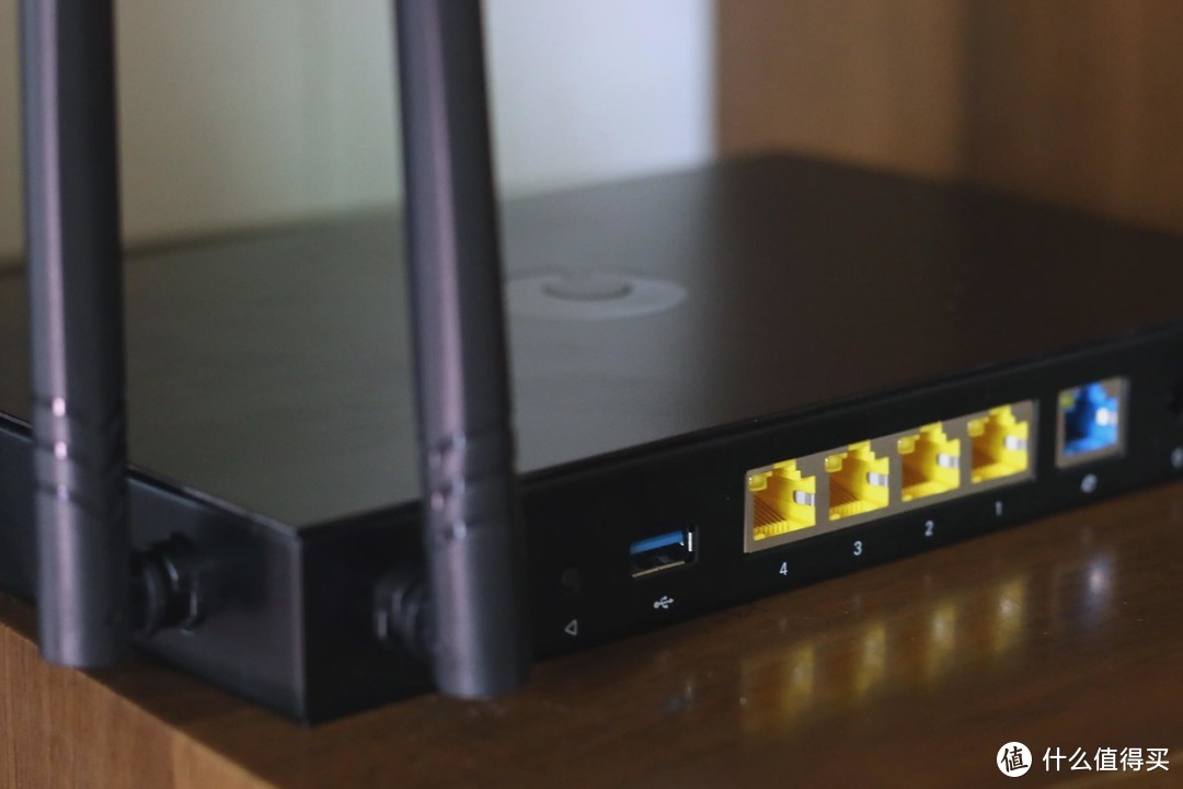 千兆组网提供流畅办公环境,蒲公英X5无线双频路由器测评