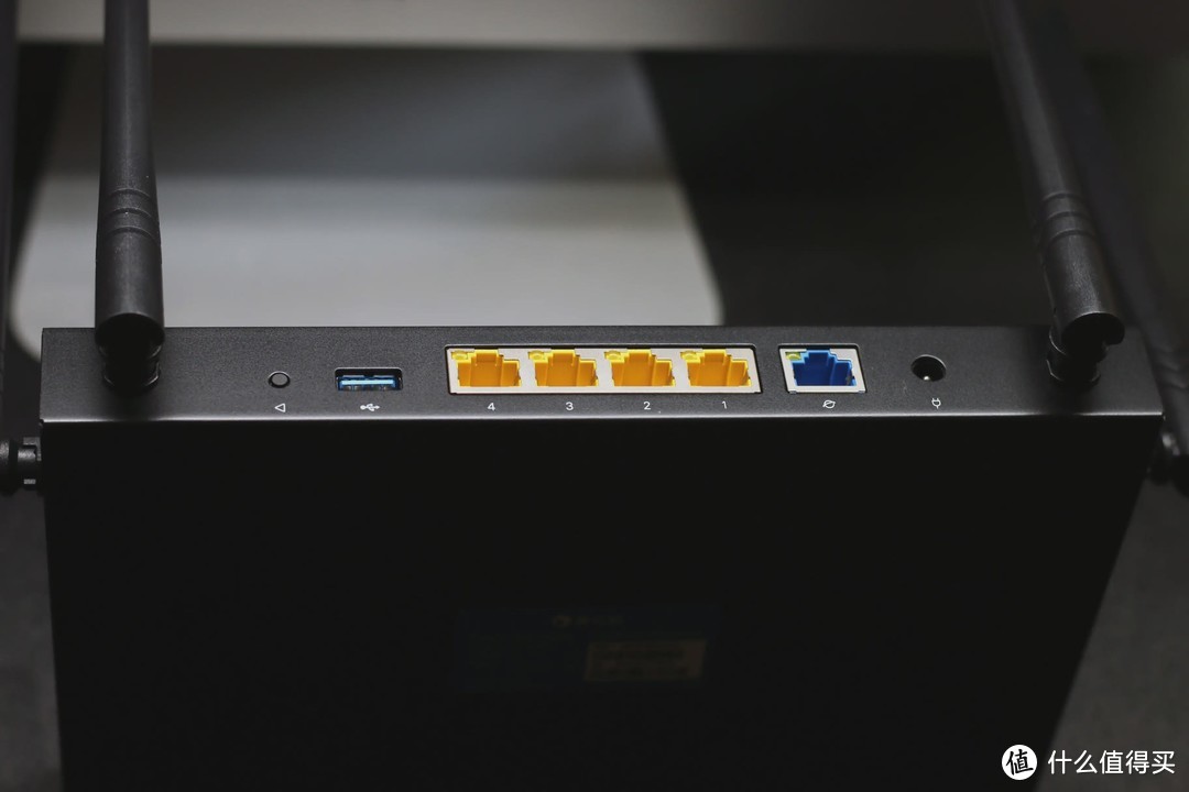 千兆组网提供流畅办公环境,蒲公英X5无线双频路由器测评