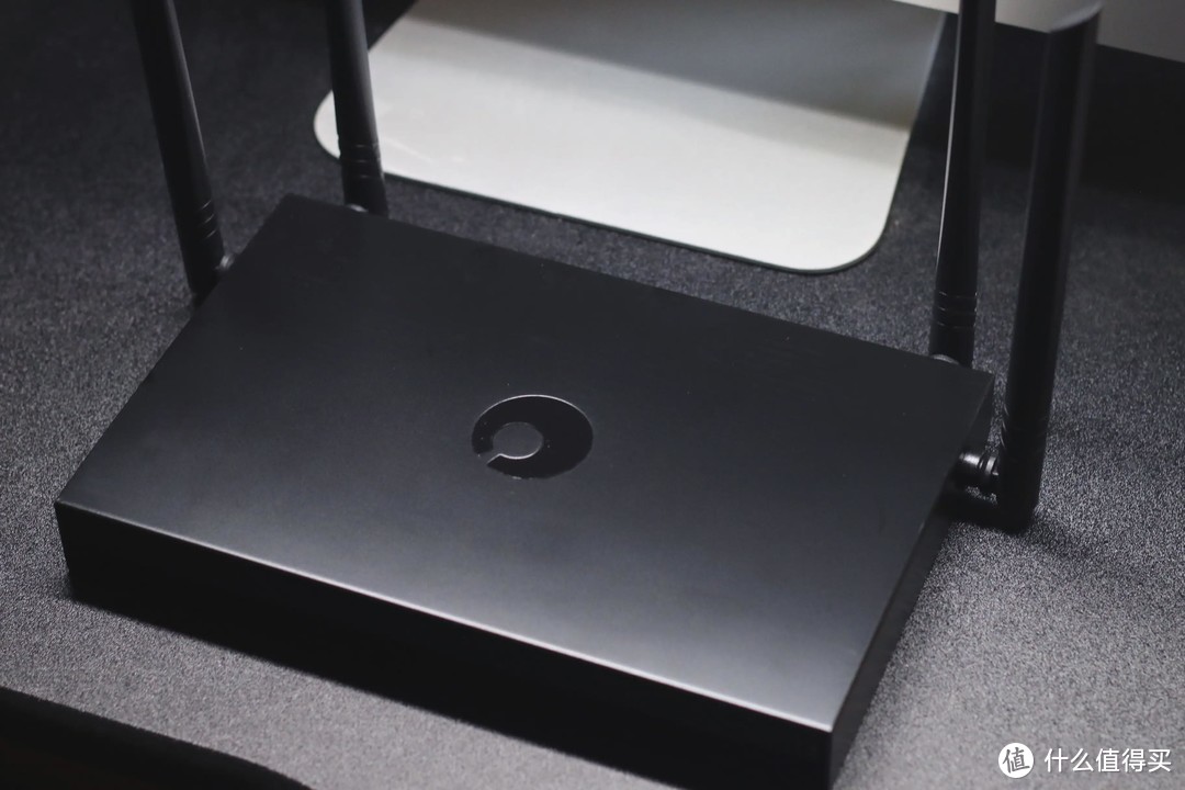 千兆组网提供流畅办公环境,蒲公英X5无线双频路由器测评