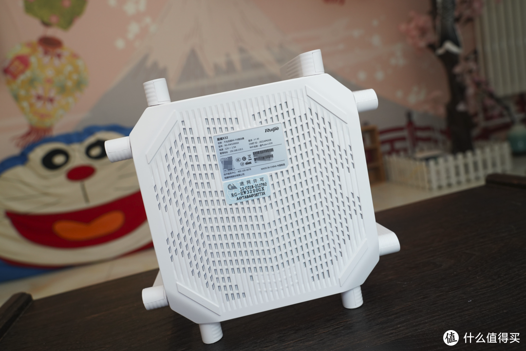 8天线WiFi6,256台设备同时上网,锐捷星耀X32评测