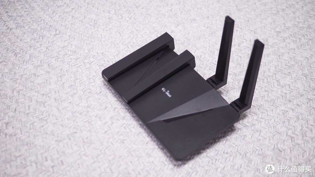 为刷机而生,首款支持原生Openwrt的WIFI 6路由器——GL-A