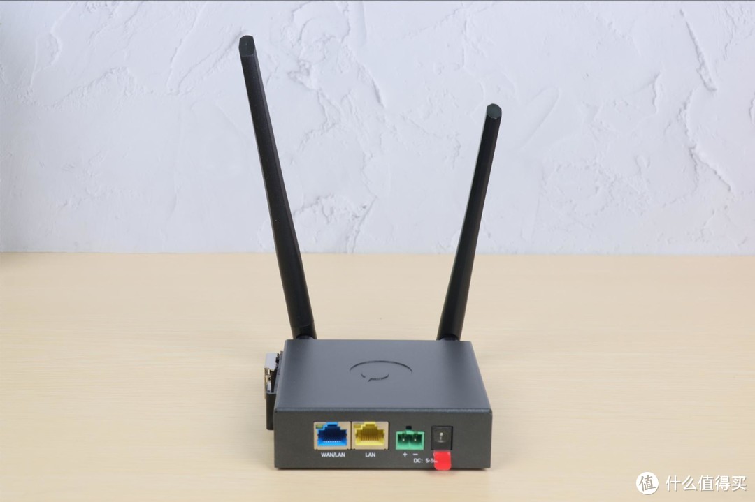 金属机身更耐造,4G+组网全搞定,蒲公英工业级R300A评测