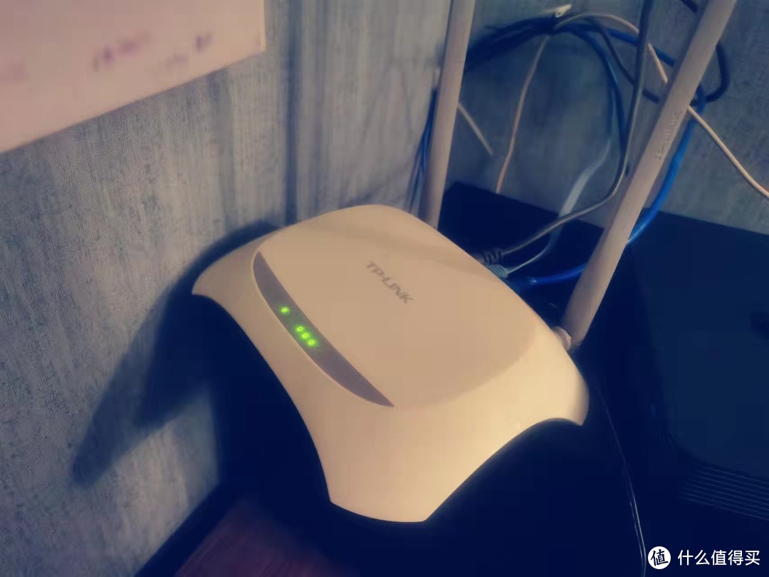 我用一只10年前的300M无线路由告诉你,不上不下的WIFI6单路由到底有多么鸡肋!