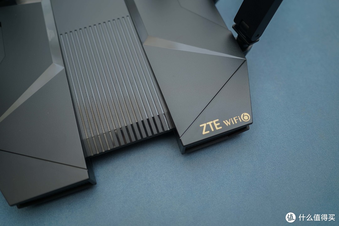 国产芯、真 2.5G 电口,中兴 AX5400 Pro WiFi6路由器体验(附 AX6 对比)