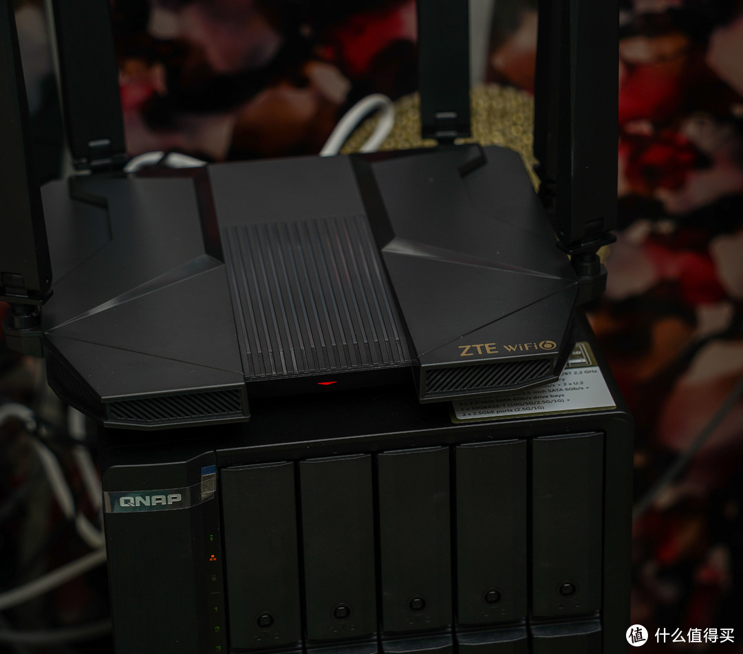 国产芯、真 2.5G 电口,中兴 AX5400 Pro WiFi6路由器体验(附 AX6 对比)