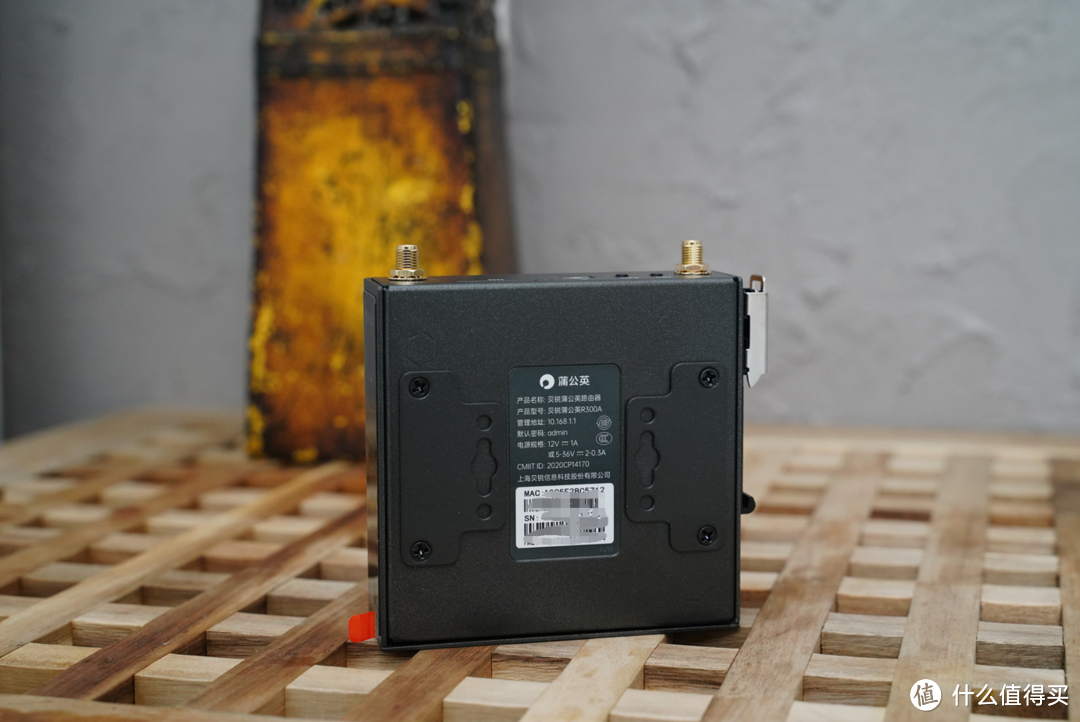 只需一张4G卡,打通网络死角:蒲公英工业路由器R3000A评测