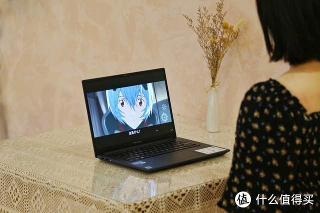 2.8K OLED屏 年轻人轻薄本新选择,华硕无畏Pro14 酷睿版体验