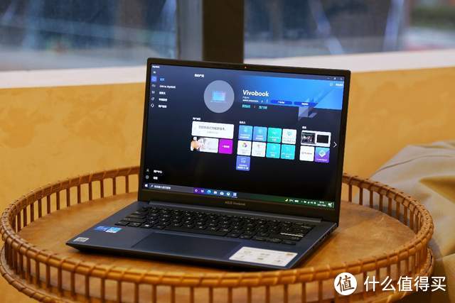 2.8K OLED屏 年轻人轻薄本新选择,华硕无畏Pro14 酷睿版体验