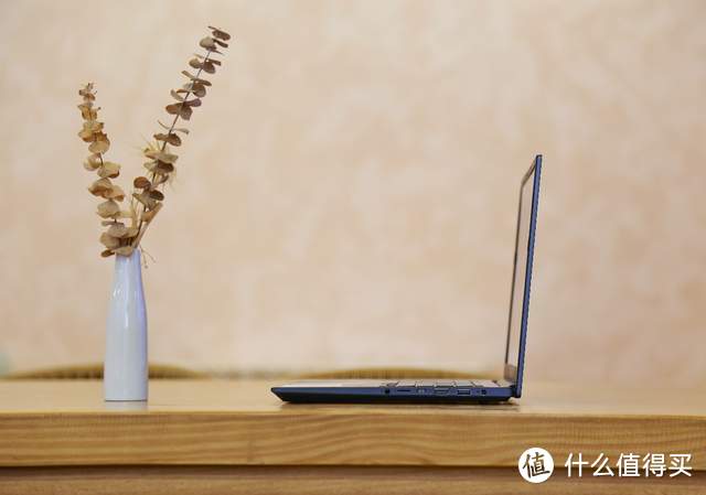 2.8K OLED屏 年轻人轻薄本新选择,华硕无畏Pro14 酷睿版体验