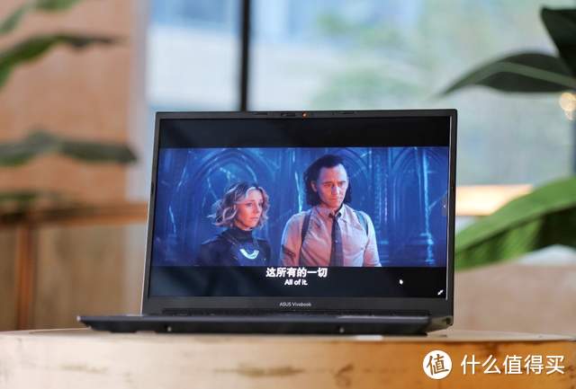 2.8K OLED屏 年轻人轻薄本新选择,华硕无畏Pro14 酷睿版体验