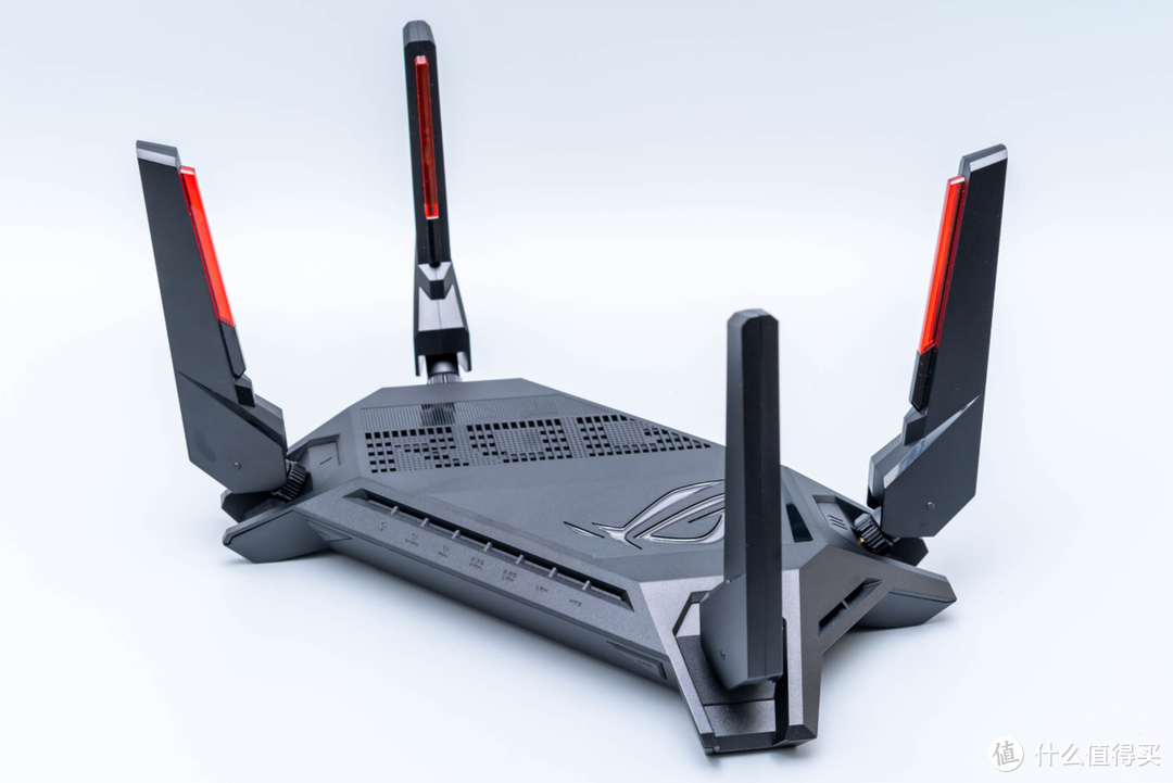 双2.5G网口,NAS、电竞必备神器:华硕ROG GT-AX6000 无线路由器开箱体验!