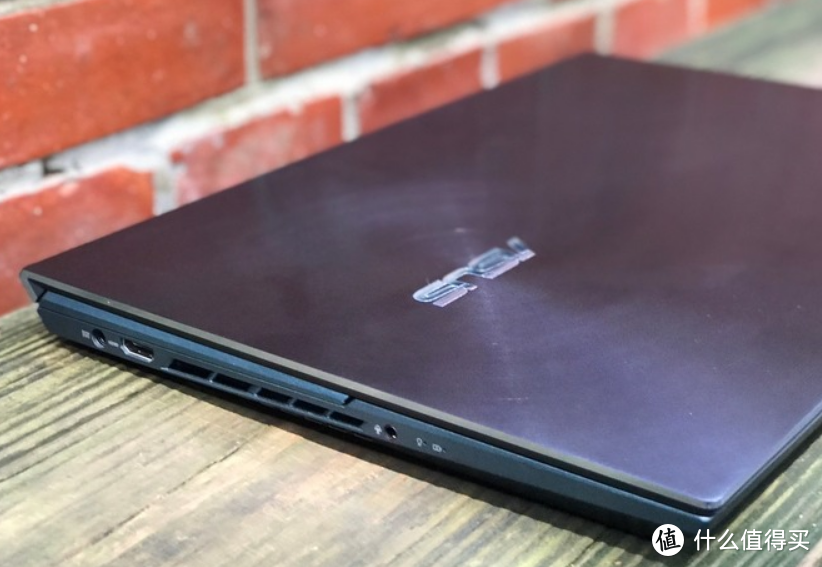 华硕品质-坚若磐石-Zenbook UX 582 OLED 双屏幕笔记本