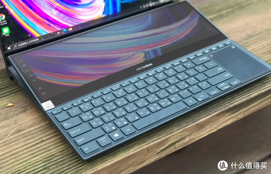 华硕品质-坚若磐石-Zenbook UX 582 OLED 双屏幕笔记本