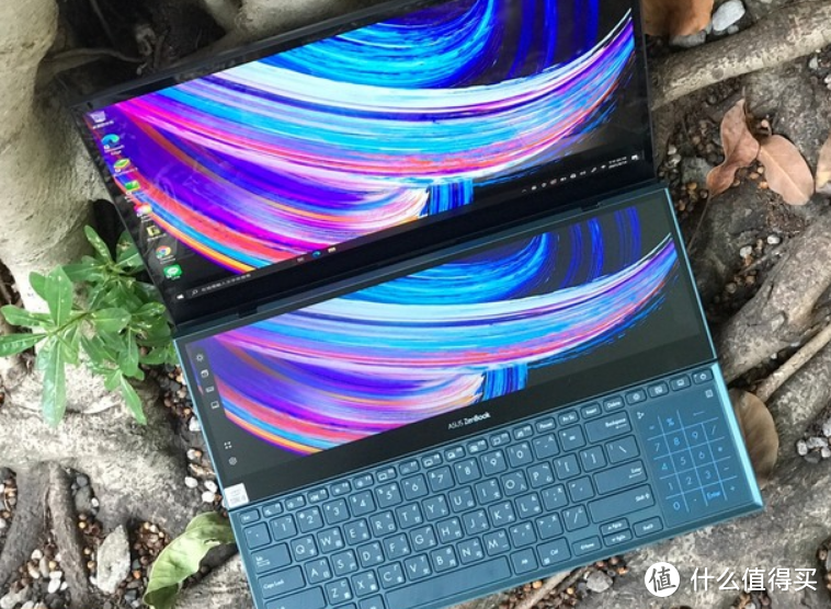 华硕品质-坚若磐石-Zenbook UX 582 OLED 双屏幕笔记本