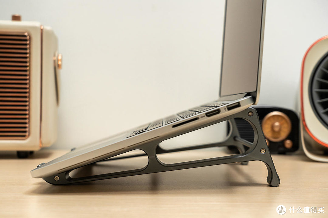 钢筋铁骨,站如松坐如钟,ORICO铝合金笔记本电脑支架体验