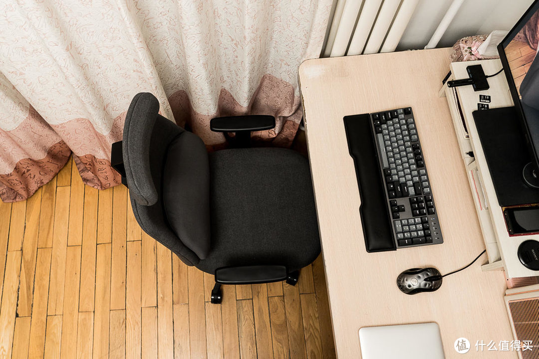 贝氪智能托腰办公椅:守护腰部健康,我是一把有灵魂的椅子