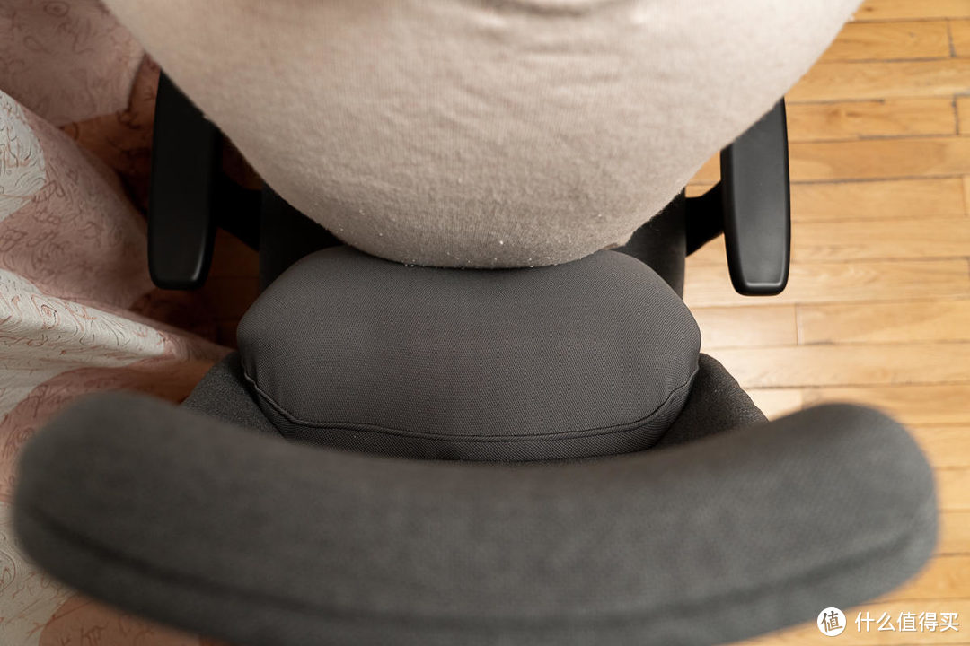 贝氪智能托腰办公椅:守护腰部健康,我是一把有灵魂的椅子