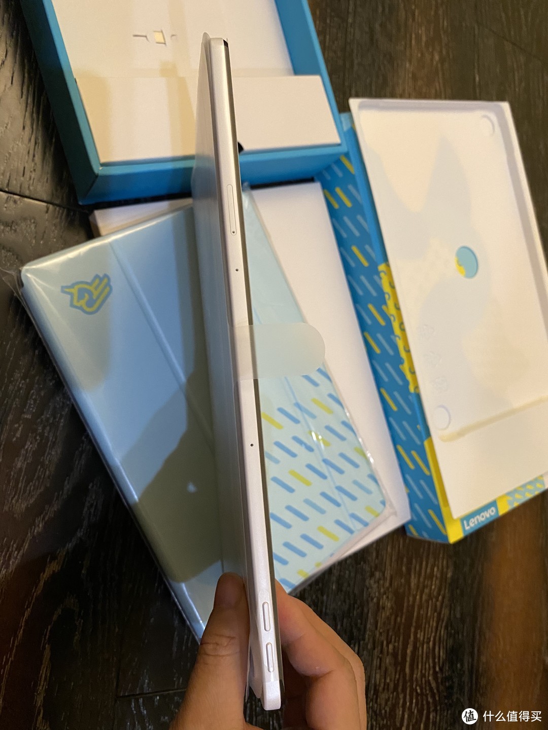 容量大小显示在顶部, 容量大小显示在顶部, 容量大小显示在卡片领取者身上。 这难道不令人惊讶吗? 您能打个电话吗?