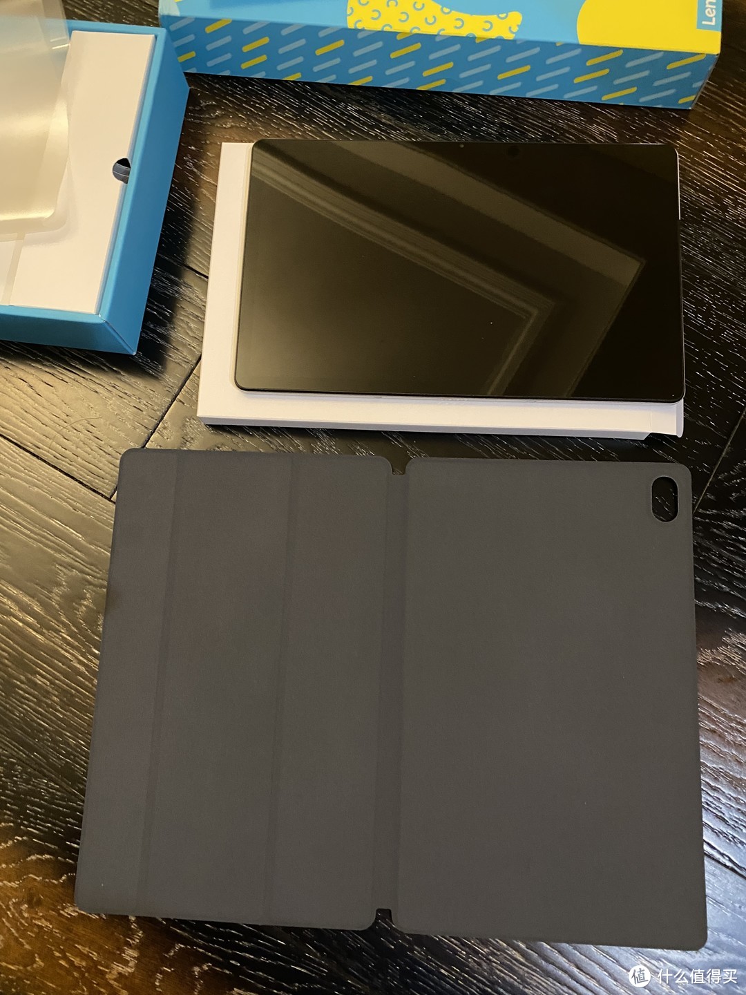 这件衣服被磁化了 我们仔细看看