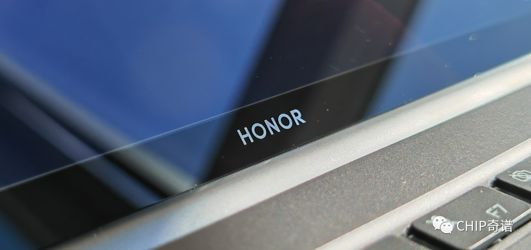 500万高清广角双摄 10.7亿色触控屏 高端轻薄本新标杆荣耀MagicBook V 14测试