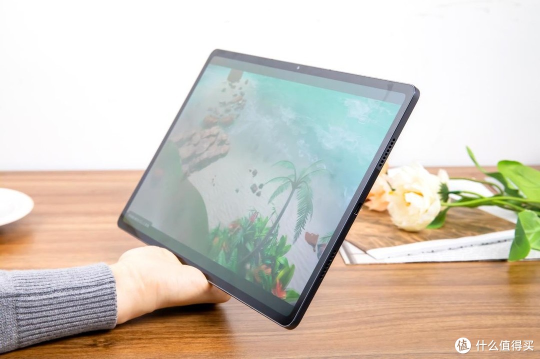 超大屏幕,满足你娱乐观影需求的小新Pad Pro