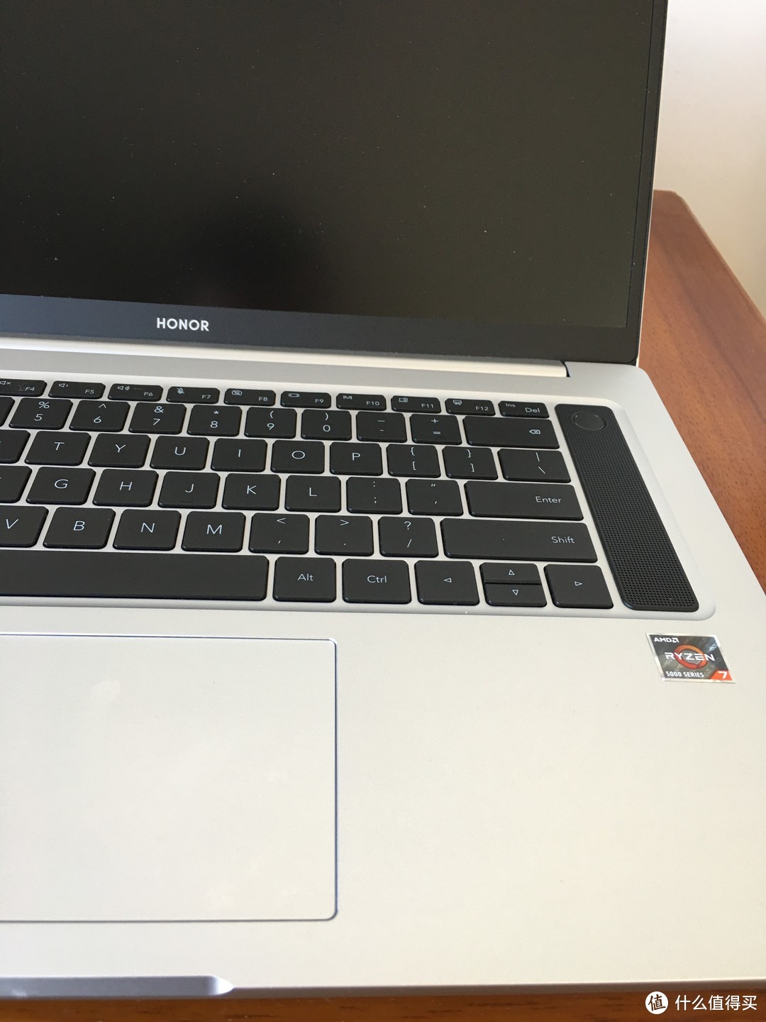 华为荣耀MagicBook锐龙 开箱体验