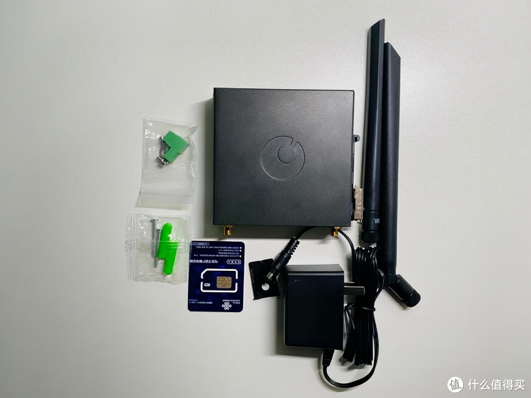 工业级4G路由器开箱,实战蒲公英R300A智能组网
