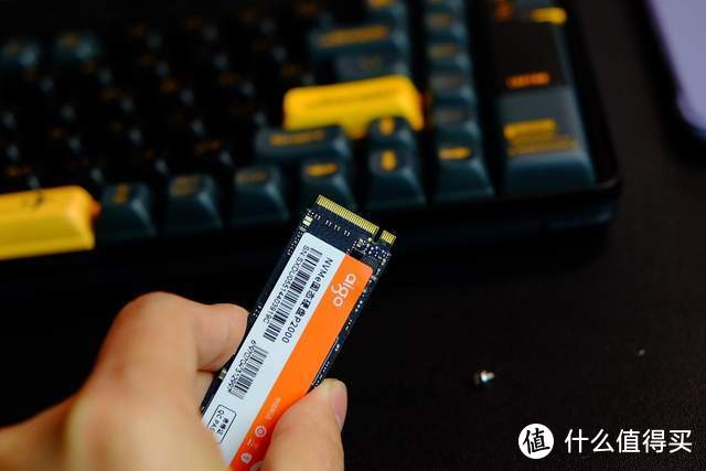 旧电脑狂喜！aigo P2000真香