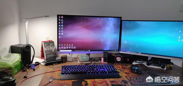 电脑一台主机如何分成两个屏幕？