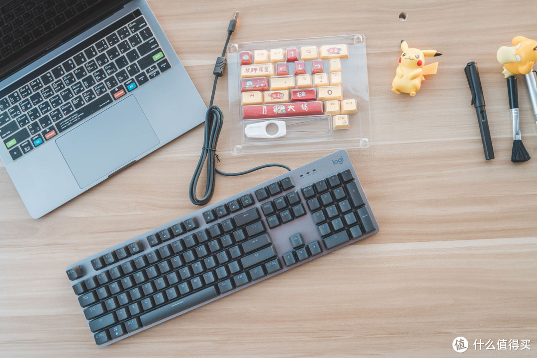 罗技K845机械键盘,爱网游戏的人一定会爱上的键盘