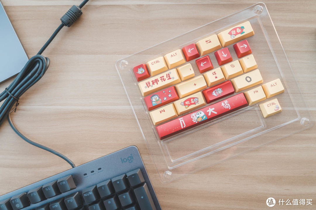 罗技K845机械键盘,爱网游戏的人一定会爱上的键盘