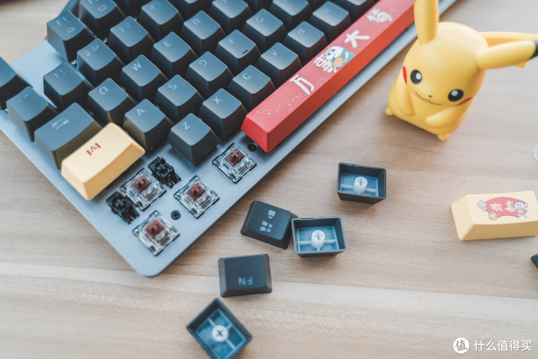 罗技K845机械键盘,爱网游戏的人一定会爱上的键盘