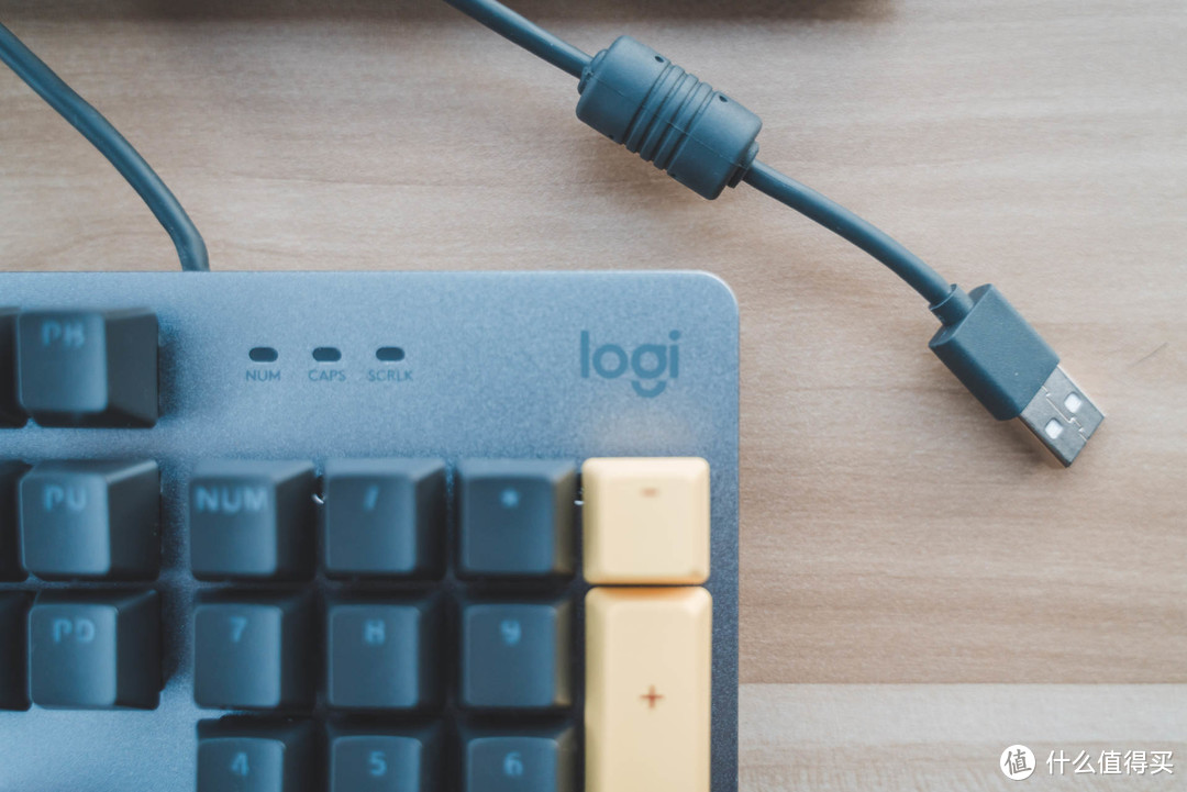 罗技K845机械键盘,爱网游戏的人一定会爱上的键盘