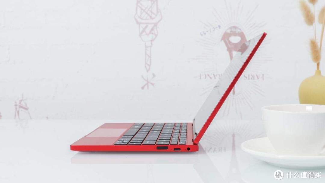 又一款掌上迷你电脑诞生！壹号本四代锦鲤限量版图赏，能文善武