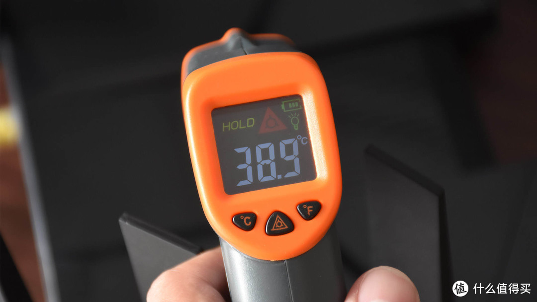 中兴AX5400 Pro双频千兆路由器：酷炫机甲风 强劲硬实力