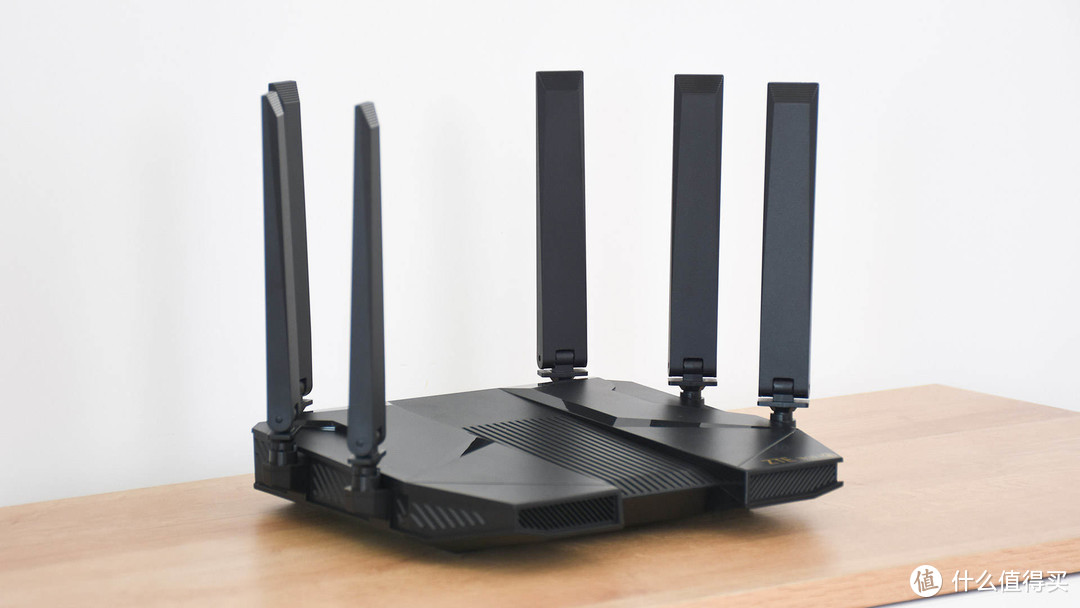 中兴AX5400 Pro双频千兆路由器：酷炫机甲风 强劲硬实力