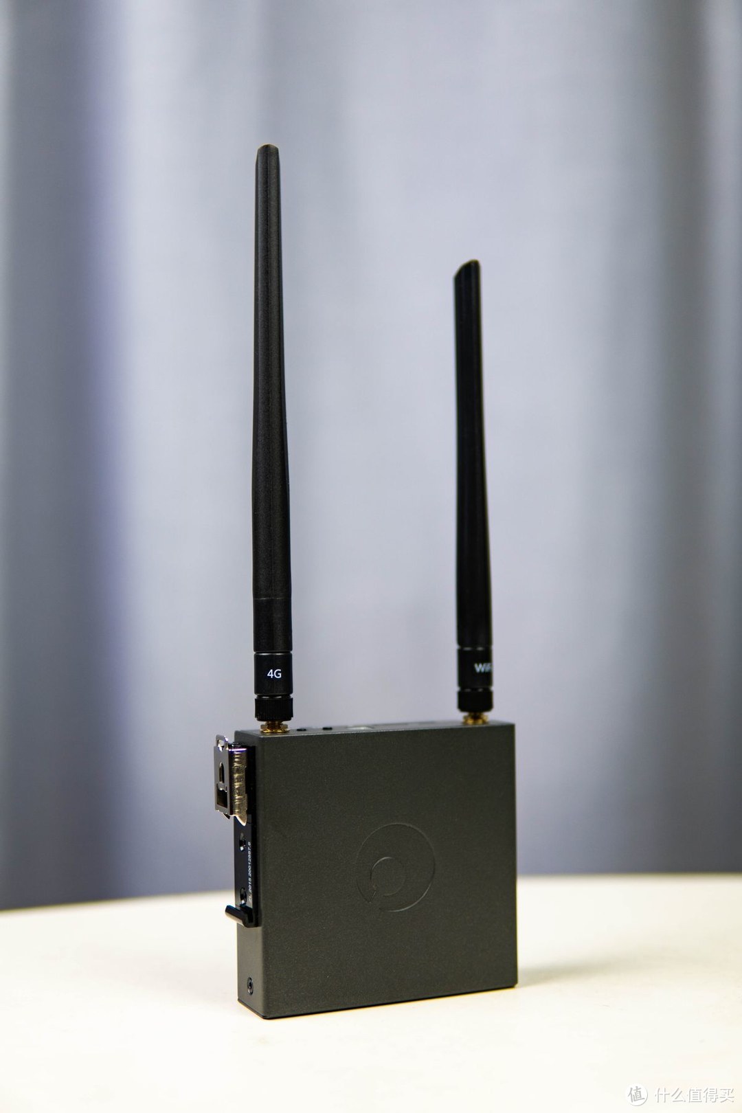 无网线的最佳WiFi方案，蒲公英R300A 4G工业路由器测评