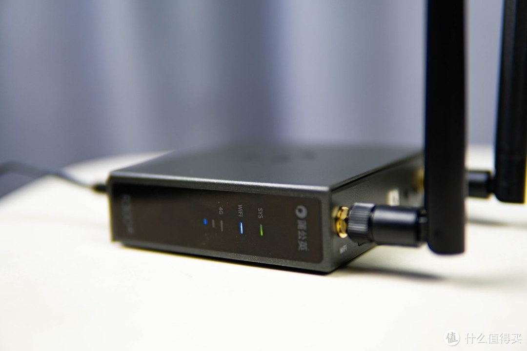 无网线的最佳WiFi方案，蒲公英R300A 4G工业路由器测评