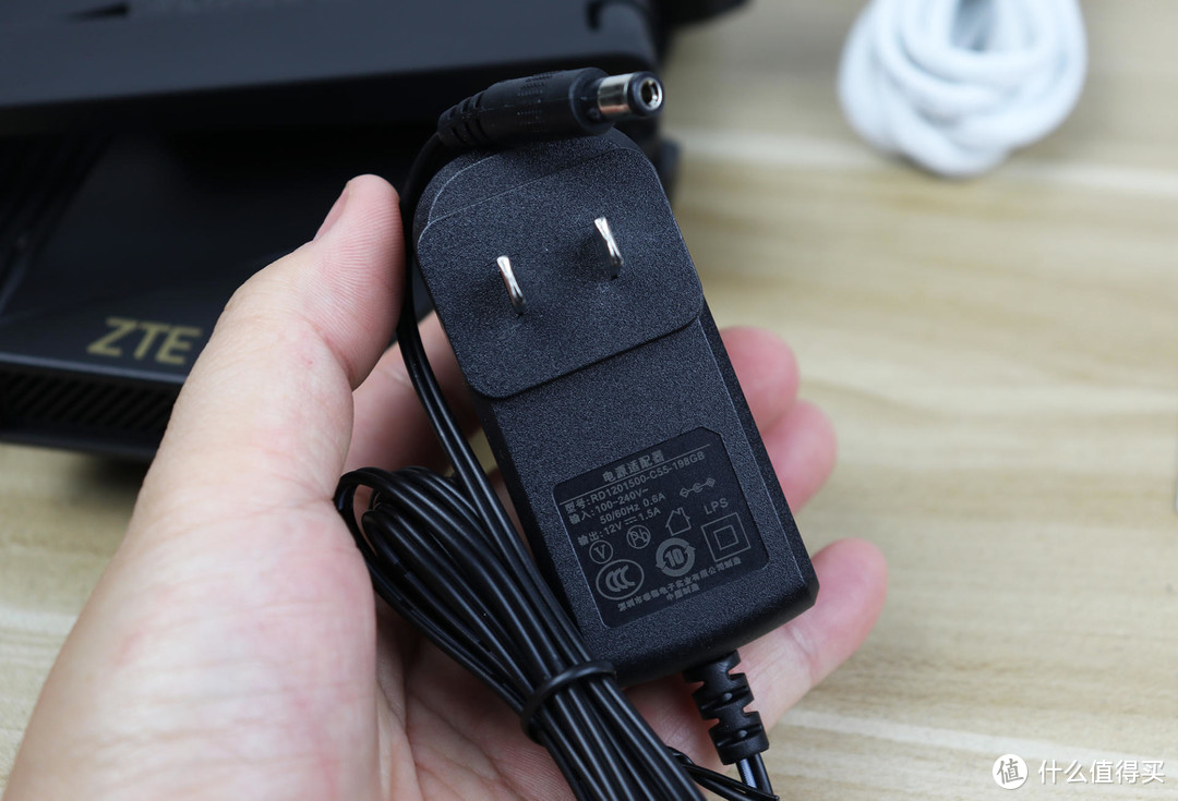 ZTE AX5400 Pro双频千兆路由器,让你的家庭信号无处不在